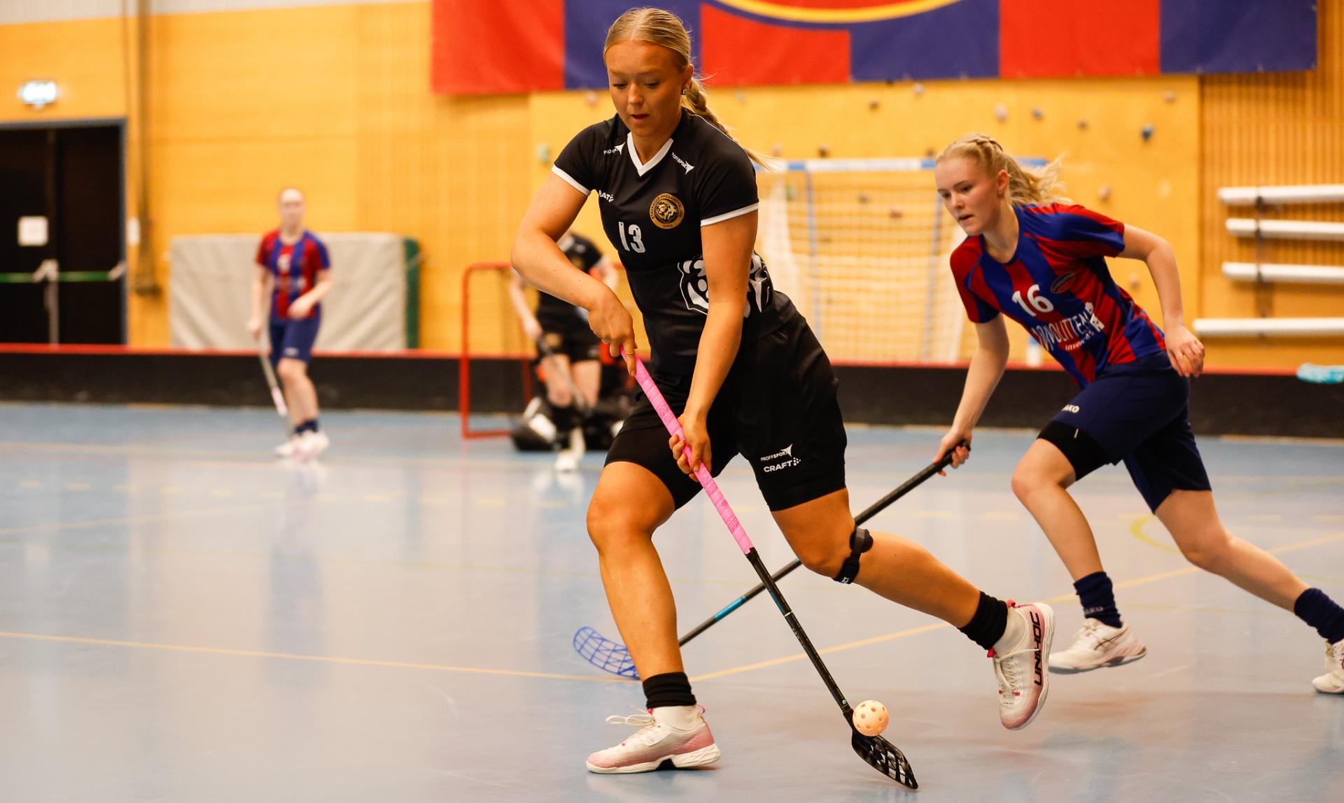 Bilder fra eliteserien for kvinner og oppgjøret mellom Monolitten og Stavanger 22. november 2025.