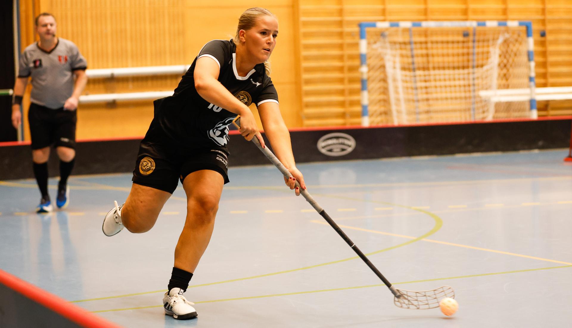 Bilder fra eliteserien for kvinner og oppgjøret mellom Monolitten og Stavanger 22. november 2025.