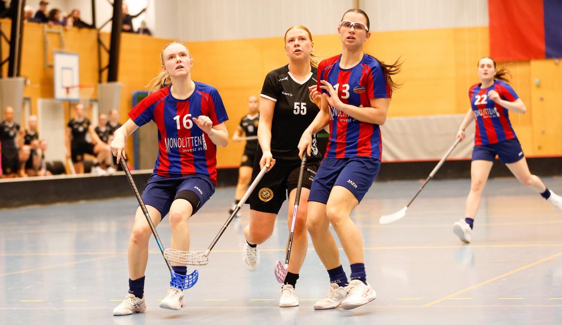 Bilder fra eliteserien for kvinner og oppgjøret mellom Monolitten og Stavanger 22. november 2025.