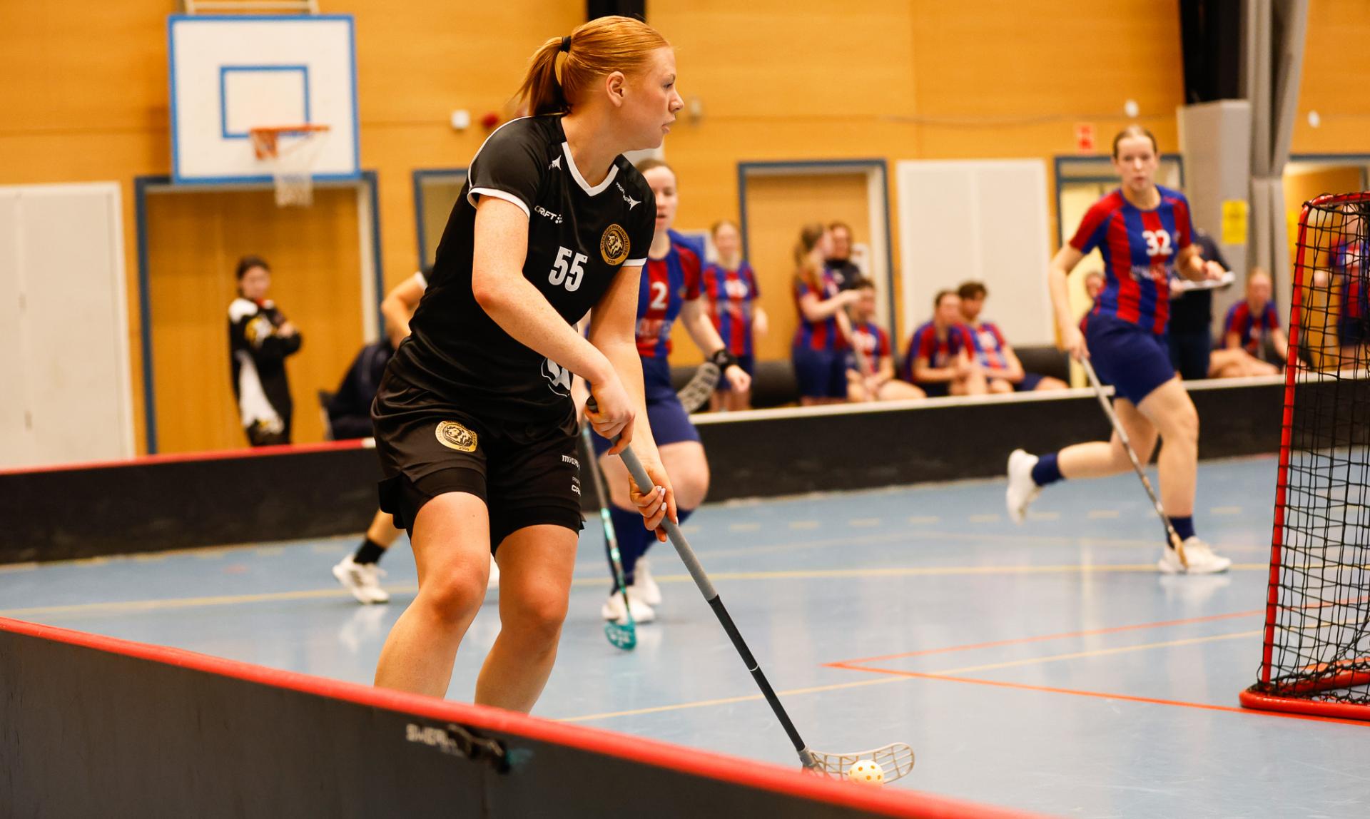 Bilder fra eliteserien for kvinner og oppgjøret mellom Monolitten og Stavanger 22. november 2025.