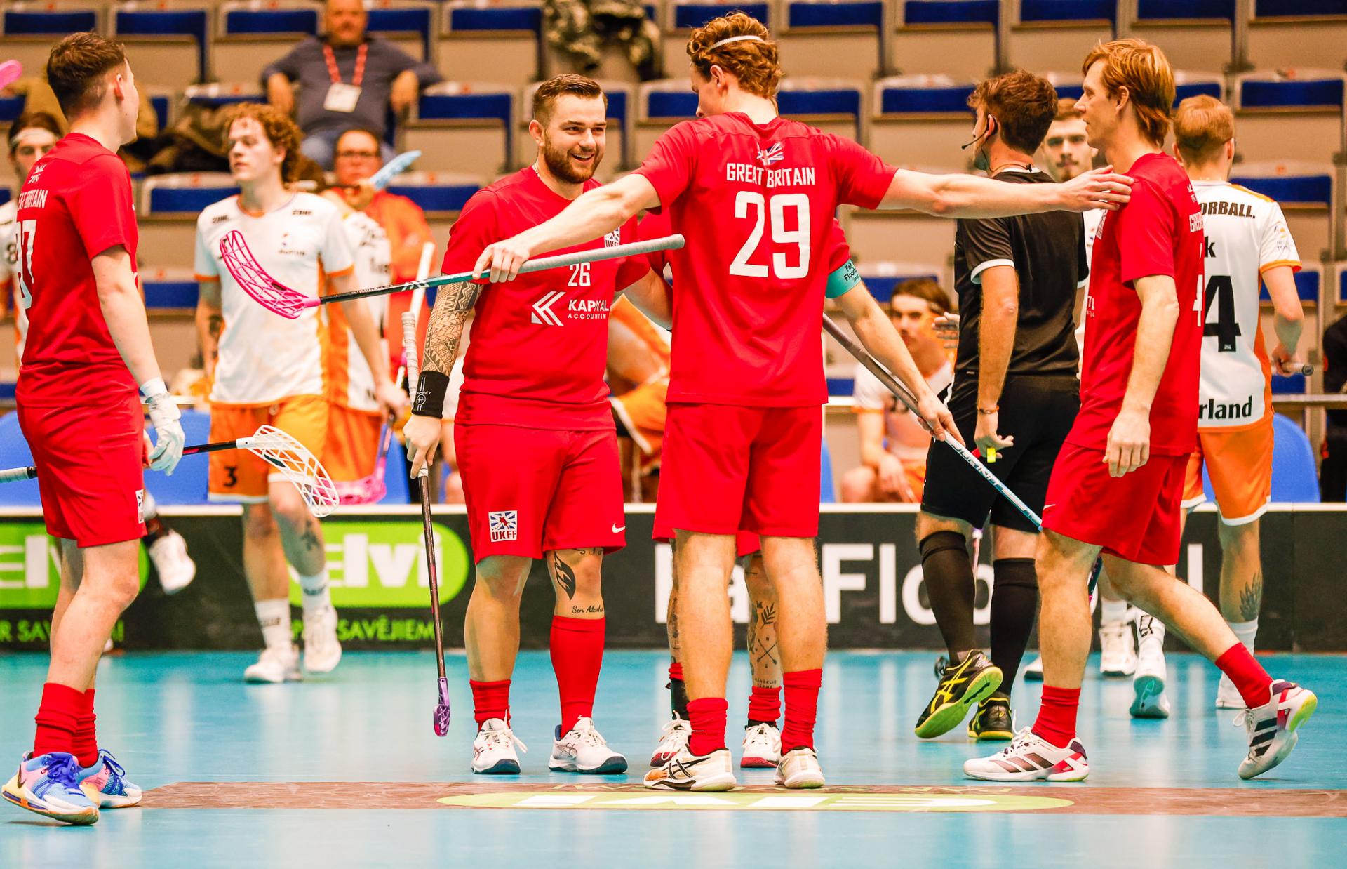 Bilder fra Liepājas Olimpiskais Centrs og VM-kvalifiseringen i 2026 mellom Storbritannia og Nederland 6. februar 2026.