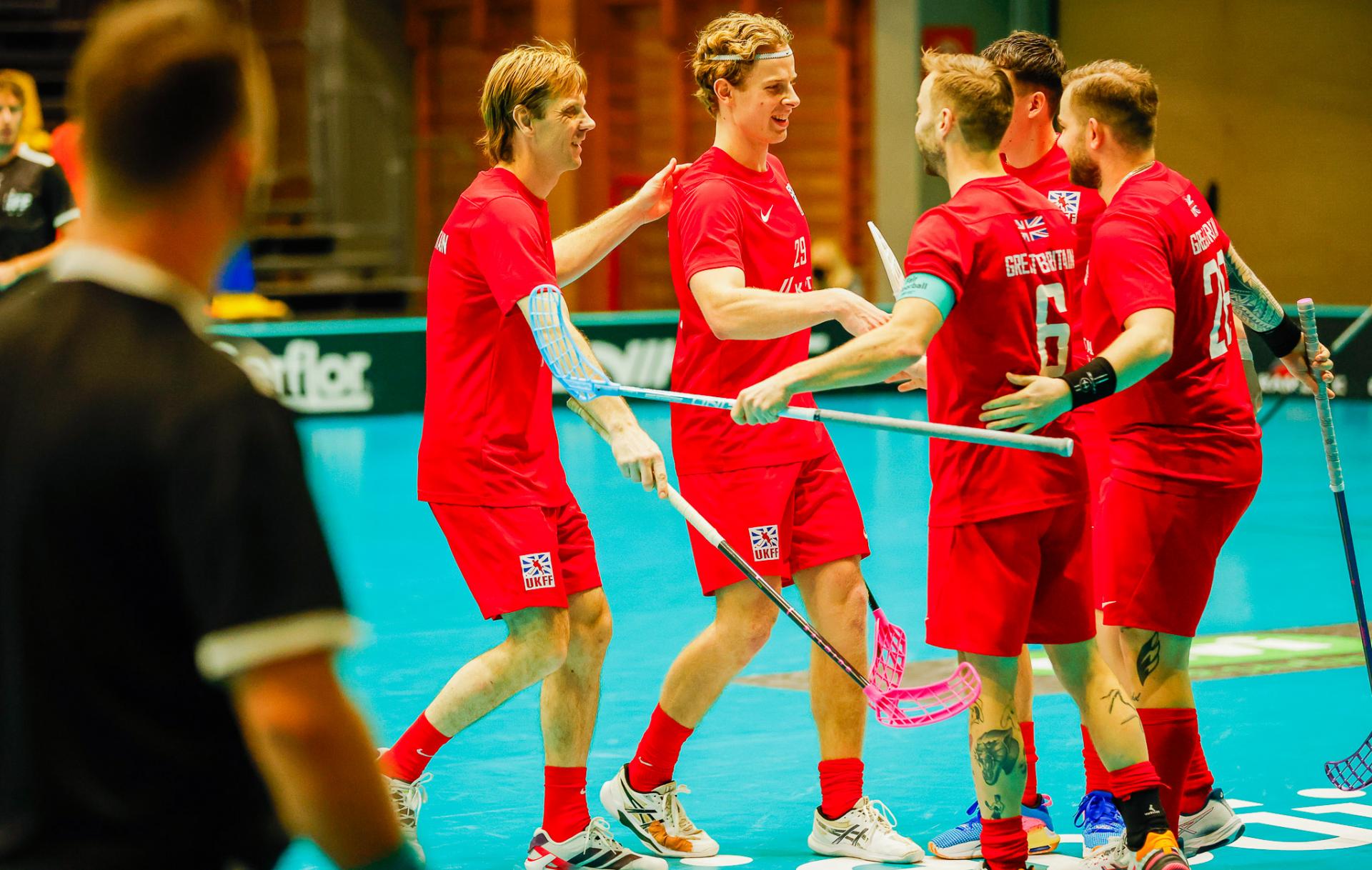 Bilder fra Liepājas Olimpiskais Centrs og VM-kvalifiseringen i 2026 mellom Storbritannia og Nederland 6. februar 2026.