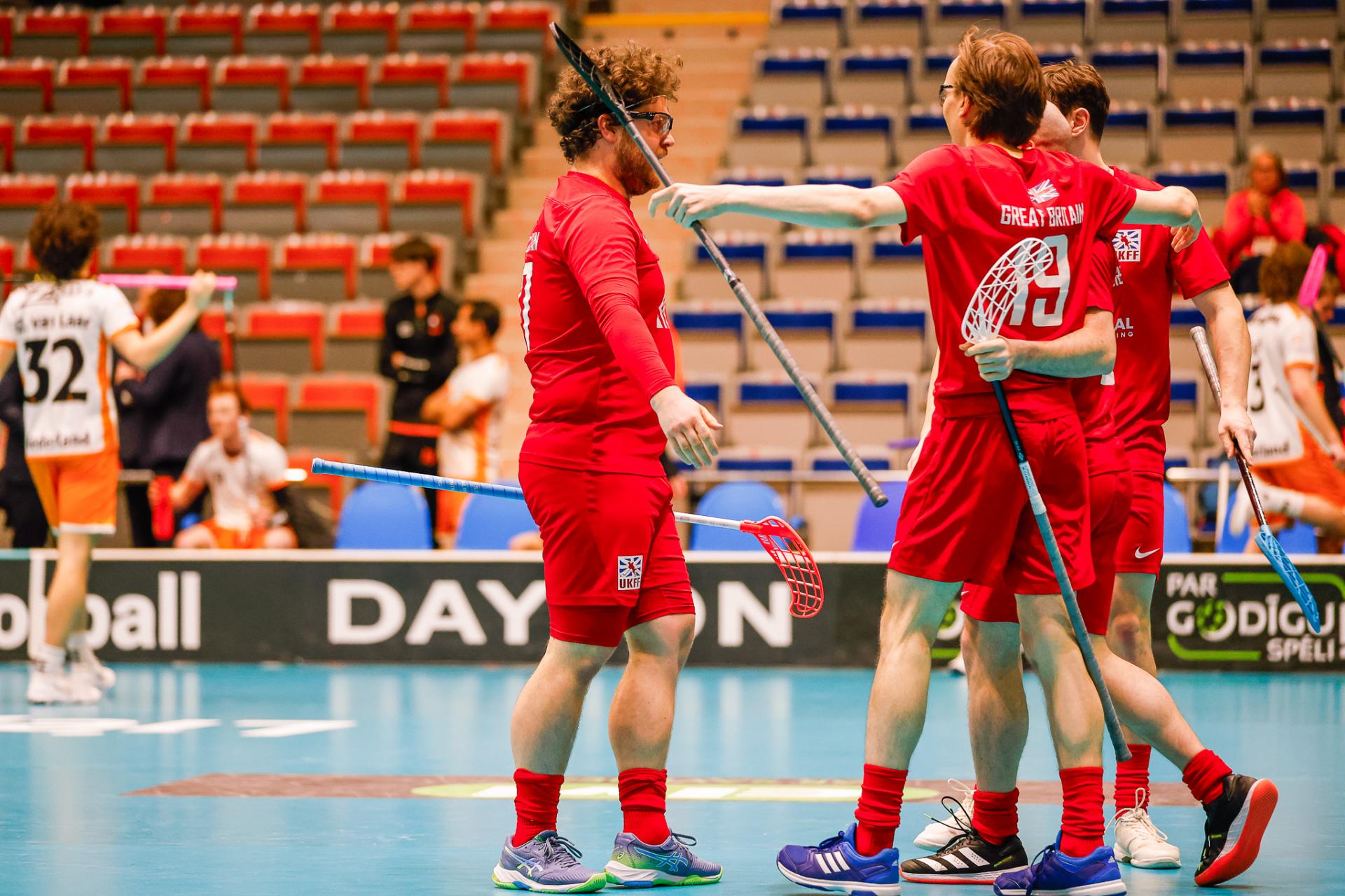 Bilder fra Liepājas Olimpiskais Centrs og VM-kvalifiseringen i 2026 mellom Storbritannia og Nederland 6. februar 2026.