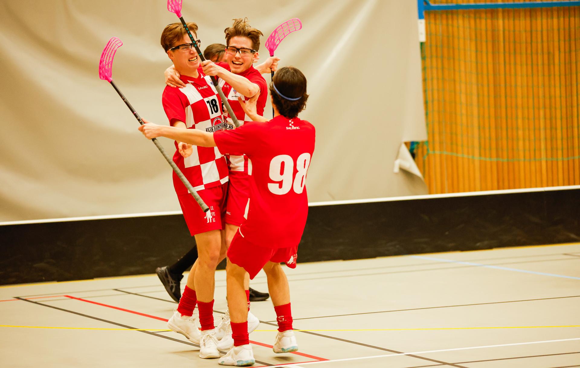 Bilder fra andre semifinalekamp mellom Sveiva og Tunet 23. mars 2026.