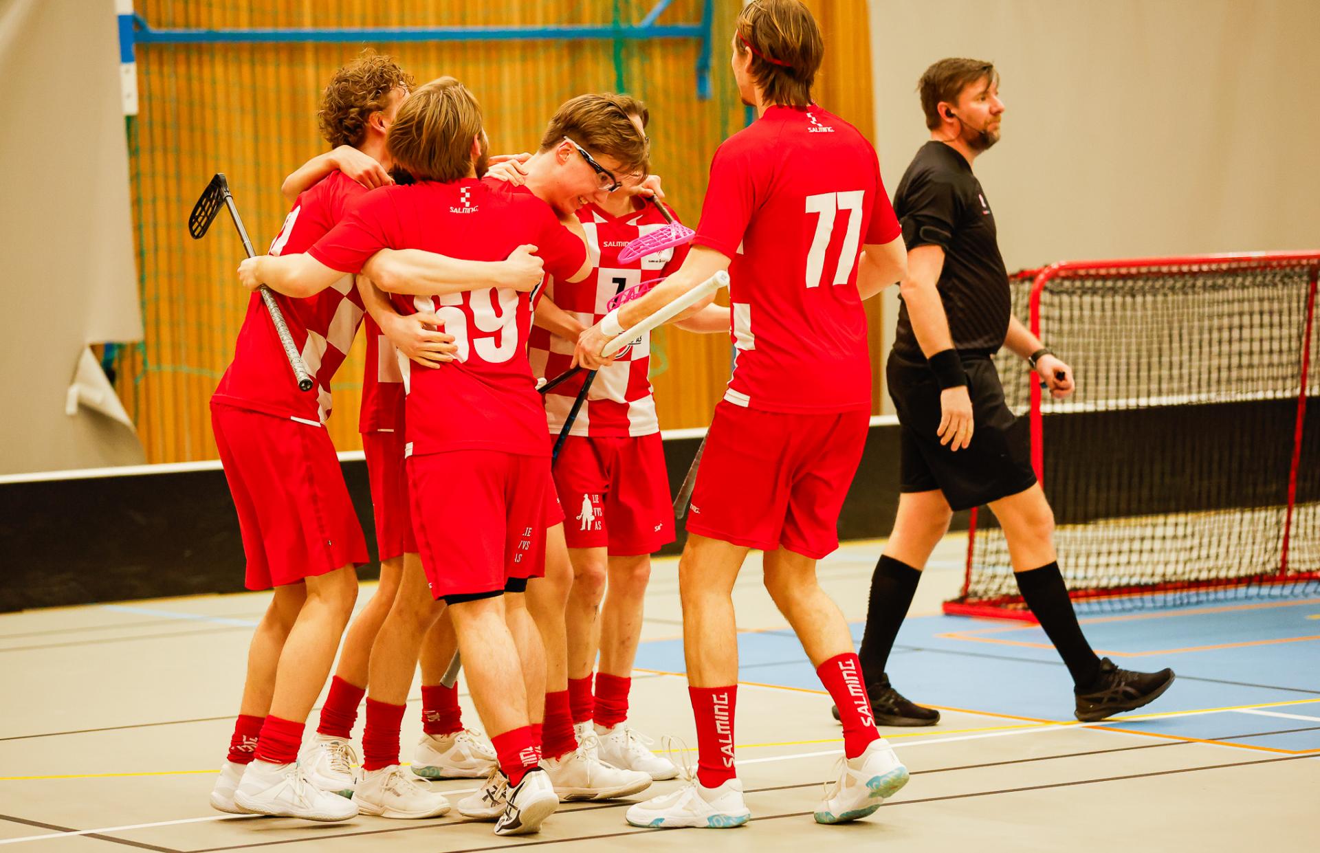 Bilder fra andre semifinalekamp mellom Sveiva og Tunet 23. mars 2026.