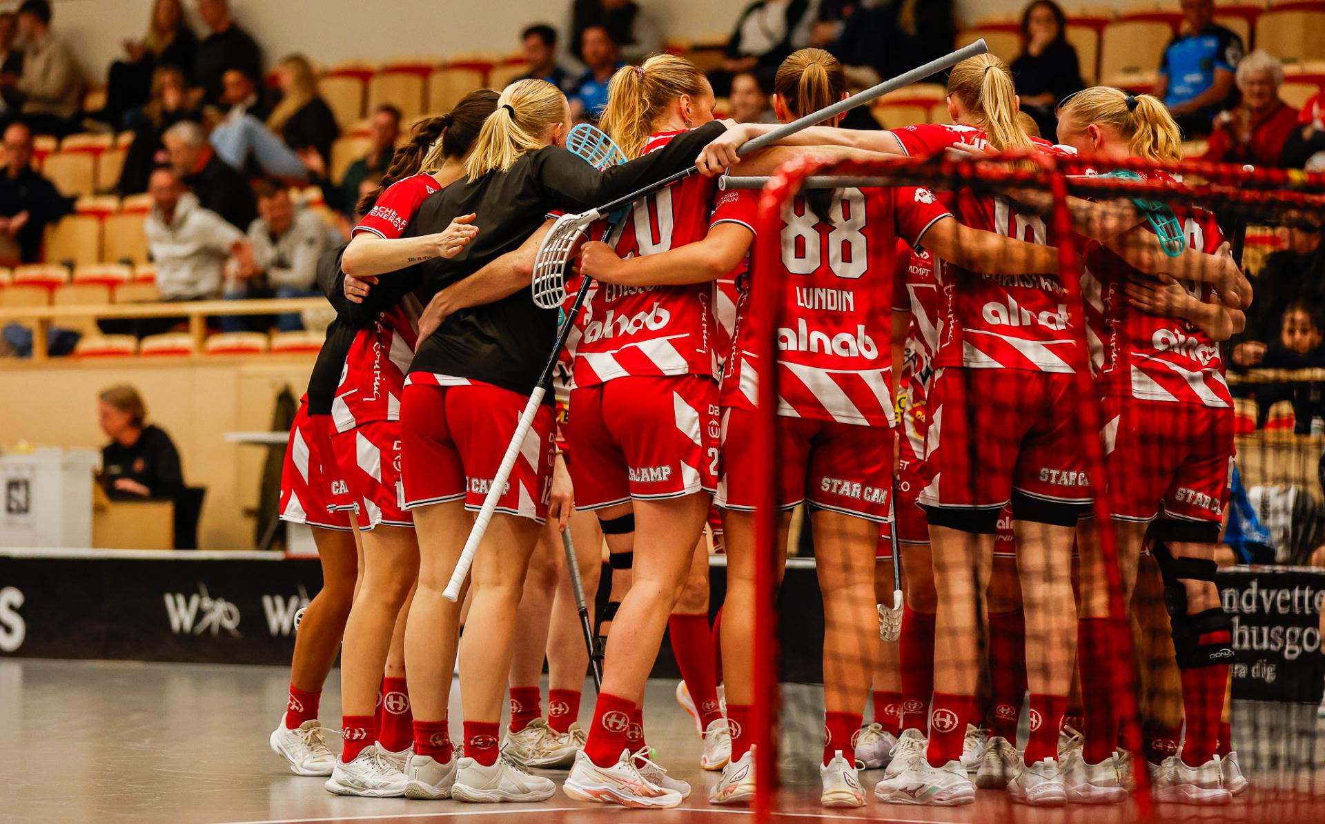 Bilder fra første semifinalekampen i SM-sluttspillet mellom Pixbo og Kalmarsund 10. april 2026.