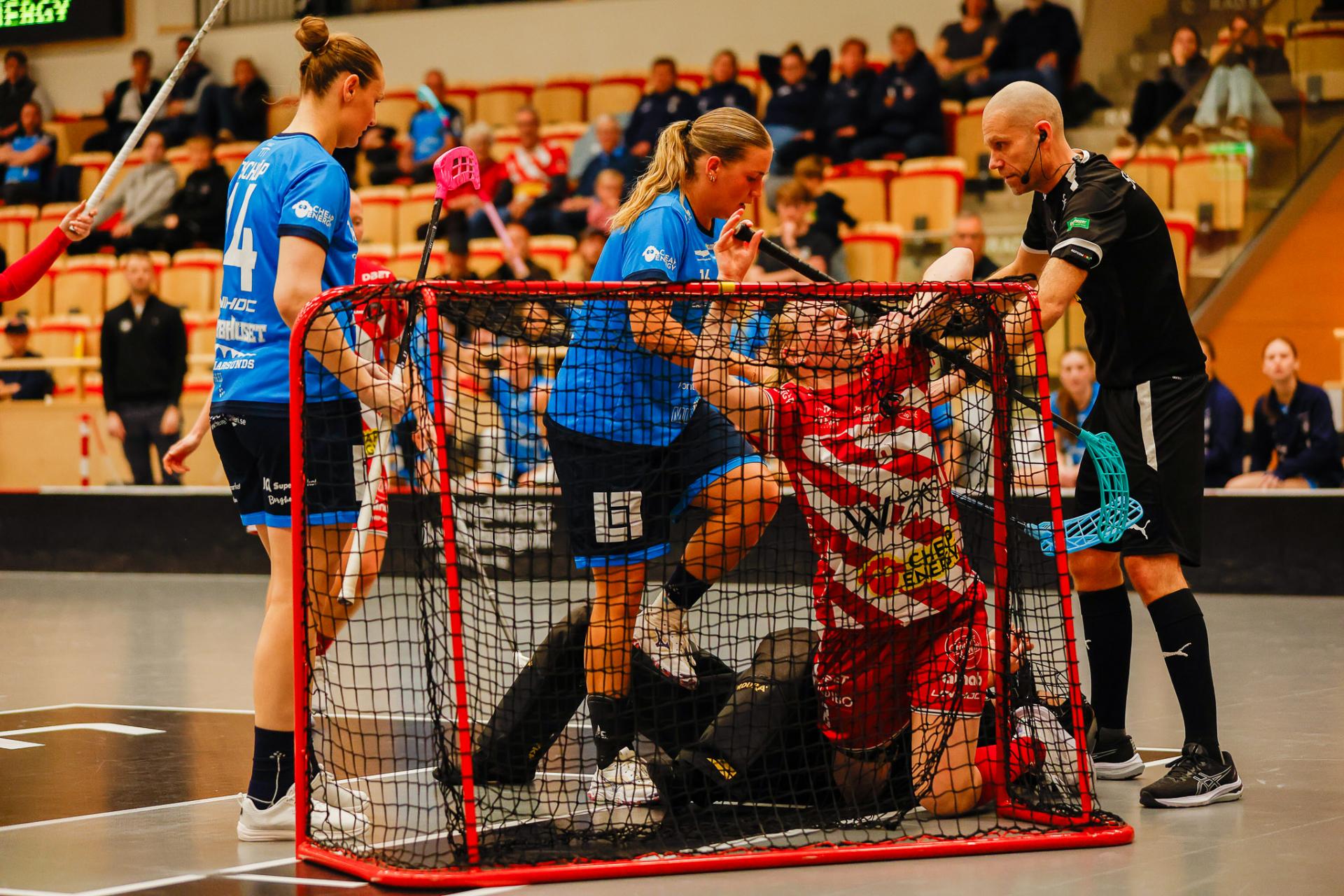 Bilder fra første semifinalekampen i SM-sluttspillet mellom Pixbo og Kalmarsund 10. april 2026.