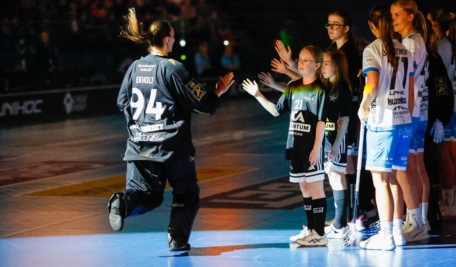 Bilder fra SM-finalen for kvinner mellom Team Thorengruppen og Kalmarsund i Avicii Arena 25. april 2026.