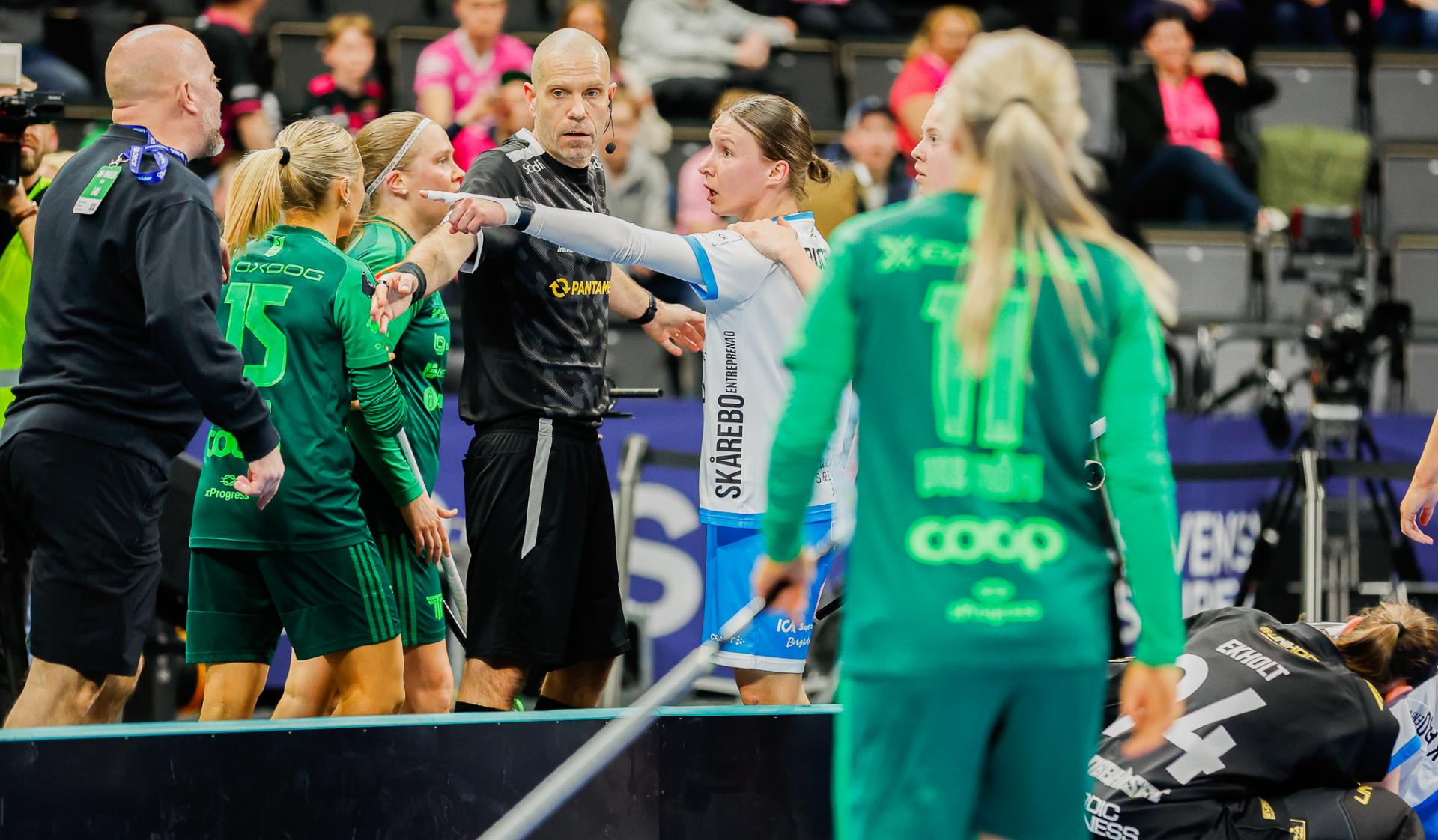 Bilder fra SM-finalen for kvinner mellom Team Thorengruppen og Kalmarsund i Avicii Arena 25. april 2026.