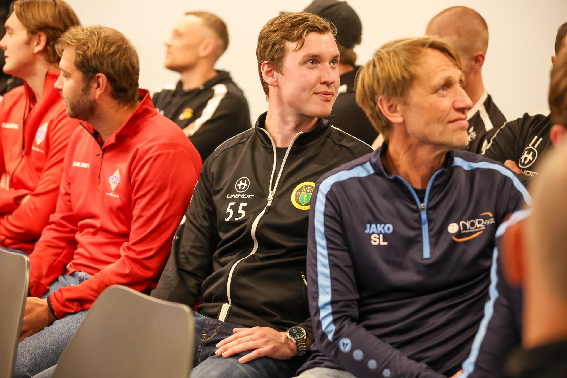 Bilder fra kick-off med eliteseriene 31. august 2026 på Ullevål stadion.