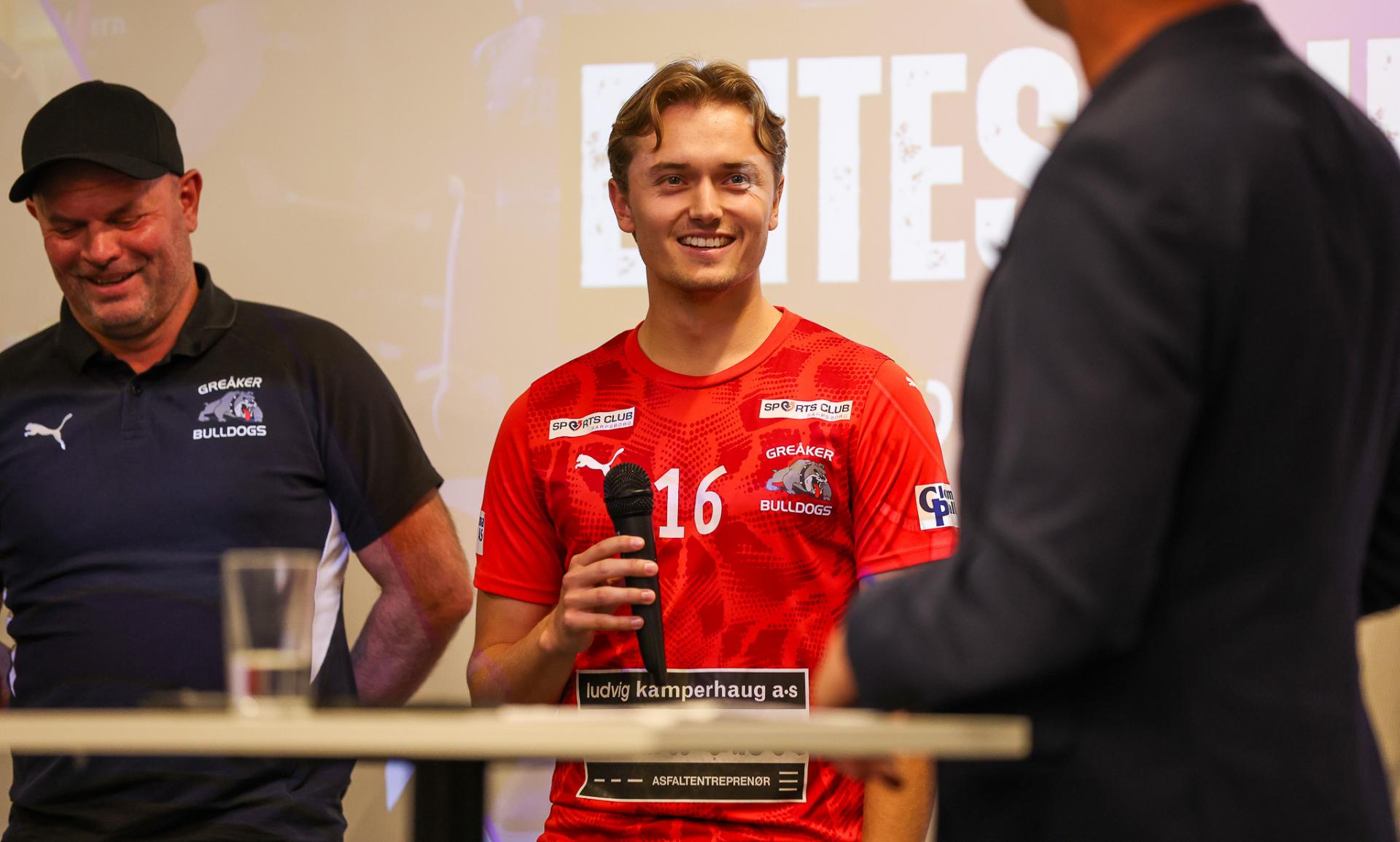 Bilder fra kick-off med eliteseriene 31. august 2026 på Ullevål stadion.