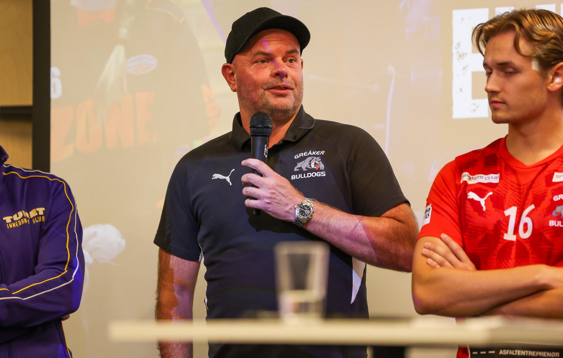 Bilder fra kick-off med eliteseriene 31. august 2026 på Ullevål stadion.