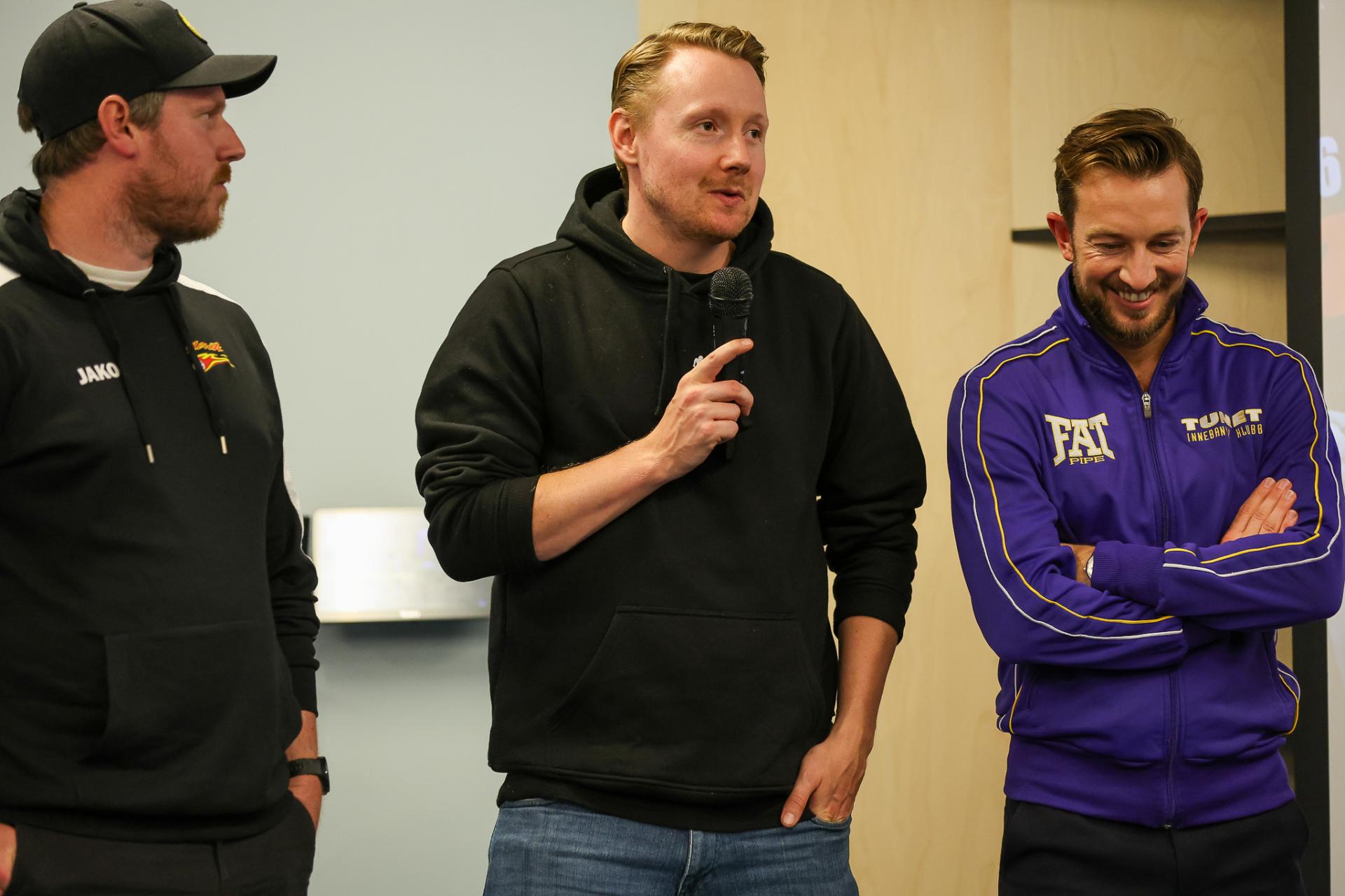 Bilder fra kick-off med eliteseriene 31. august 2026 på Ullevål stadion.