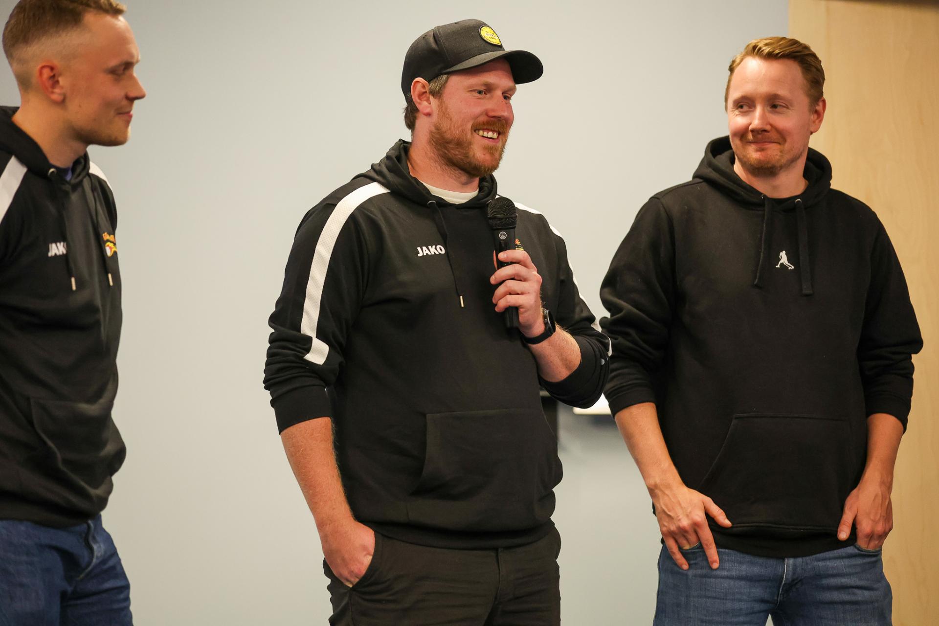 Bilder fra kick-off med eliteseriene 31. august 2026 på Ullevål stadion.