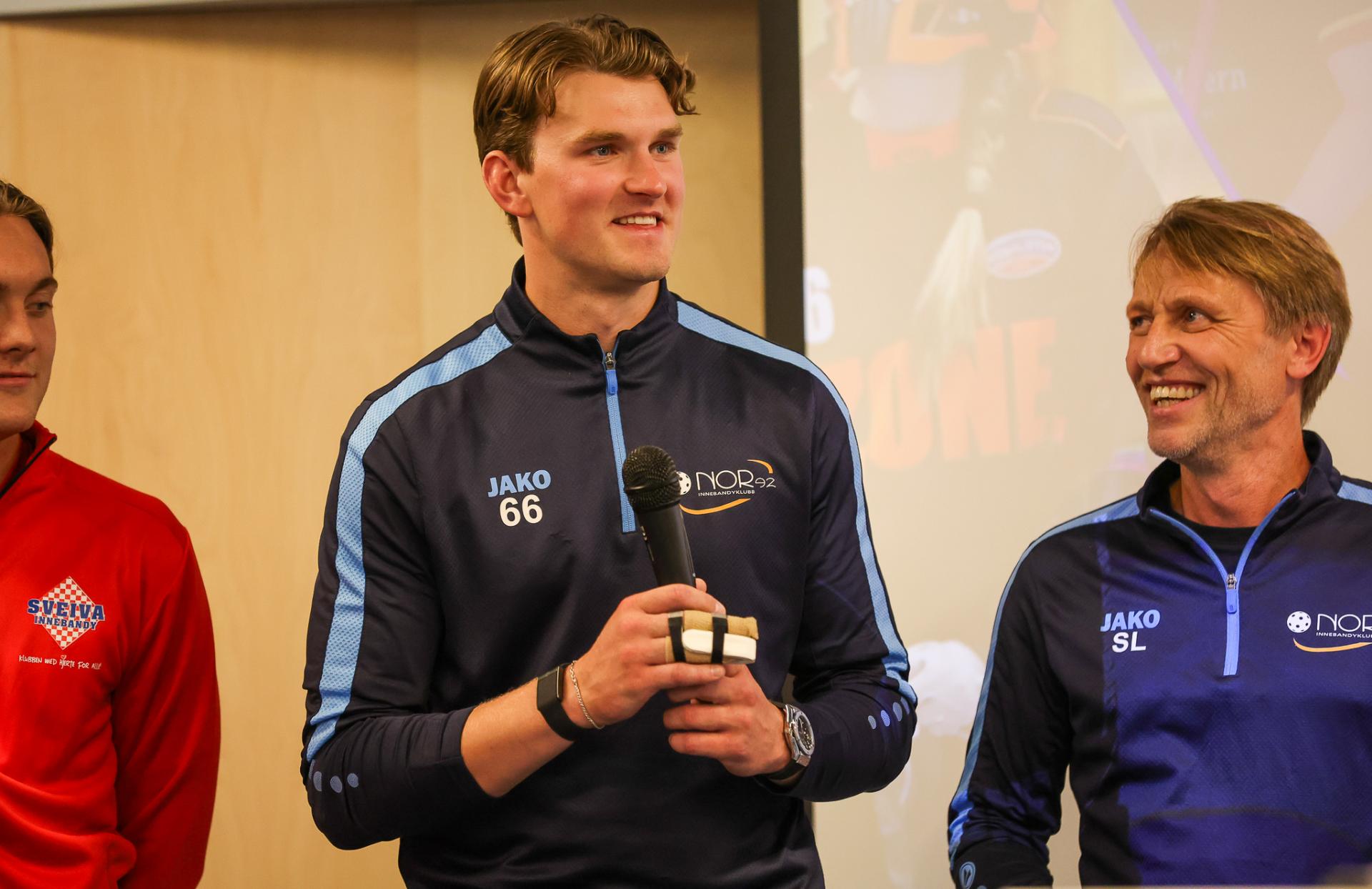 Bilder fra kick-off med eliteseriene 31. august 2026 på Ullevål stadion.