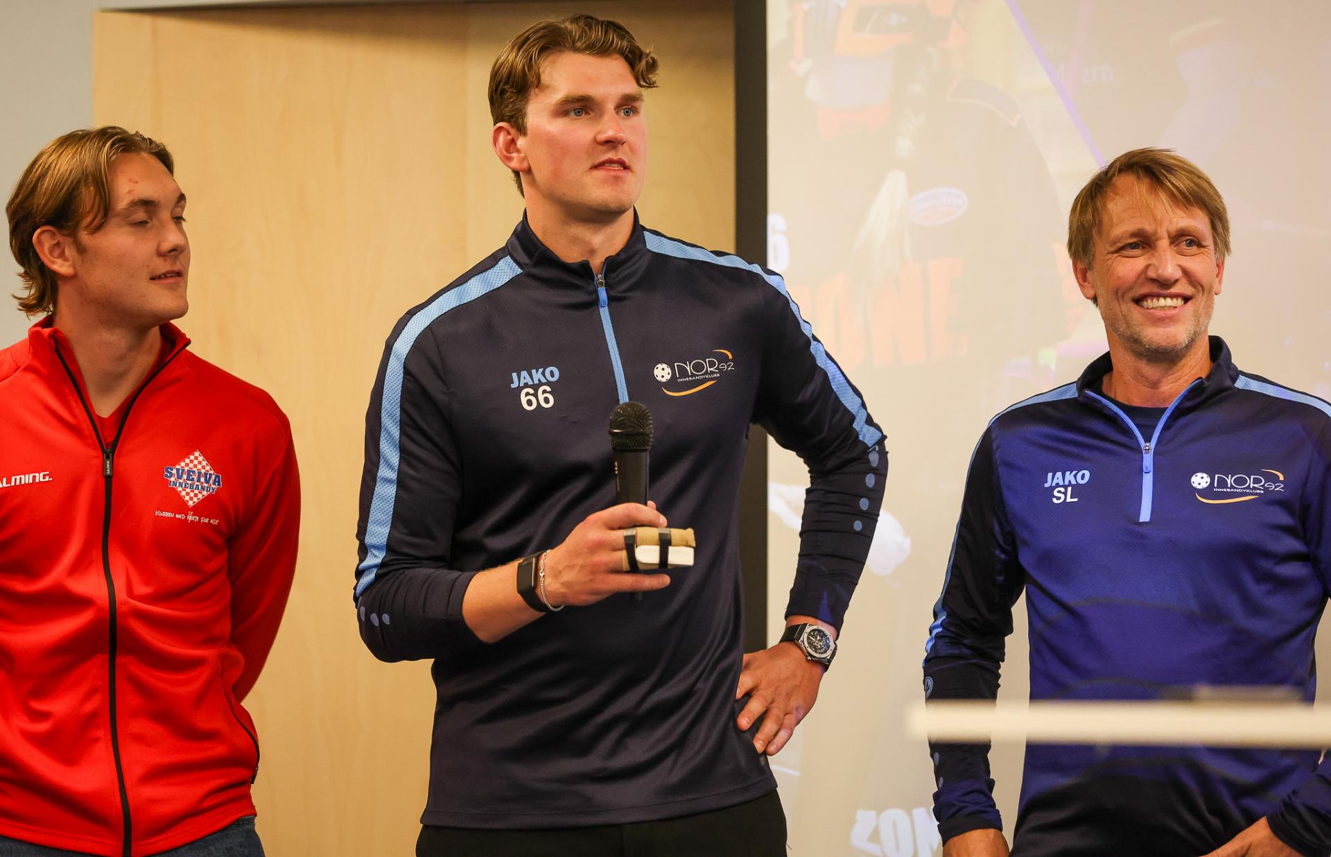 Bilder fra kick-off med eliteseriene 31. august 2026 på Ullevål stadion.