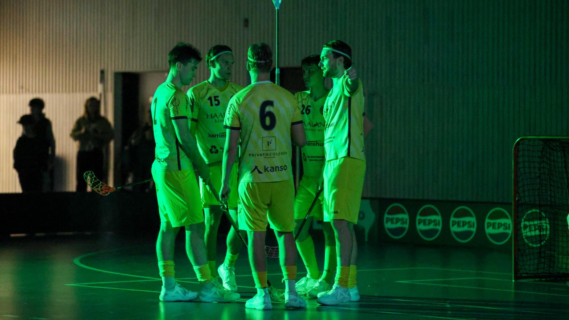 Bilder fra Slattumhallen og kampen mellom Gjelleråsen og Tunet i eliteserien for menn 2. oktober 2026.