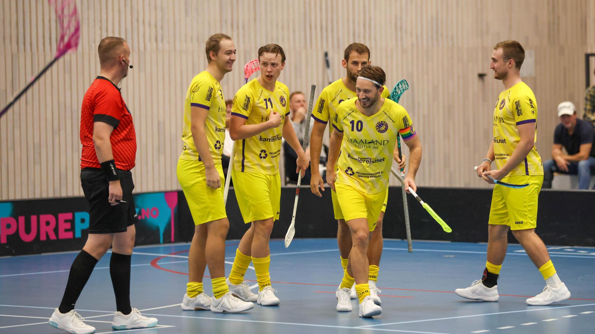 Bilder fra Slattumhallen og kampen mellom Gjelleråsen og Tunet i eliteserien for menn 2. oktober 2026.