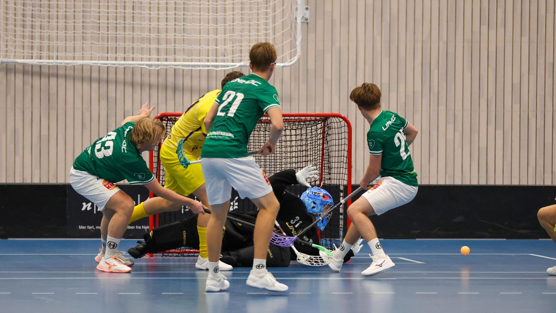Bilder fra Slattumhallen og kampen mellom Gjelleråsen og Tunet i eliteserien for menn 2. oktober 2026.