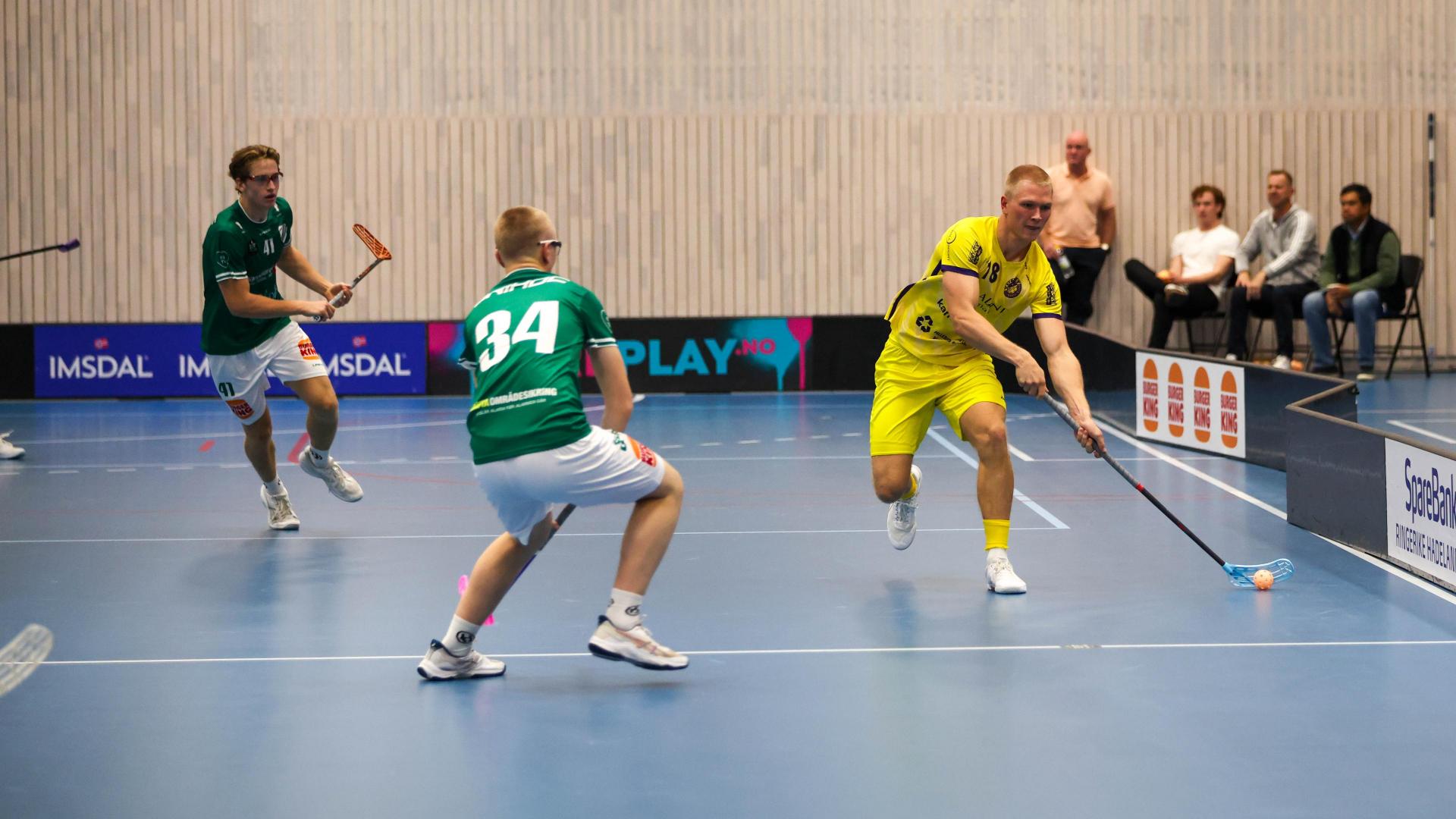 Bilder fra Slattumhallen og kampen mellom Gjelleråsen og Tunet i eliteserien for menn 2. oktober 2026.