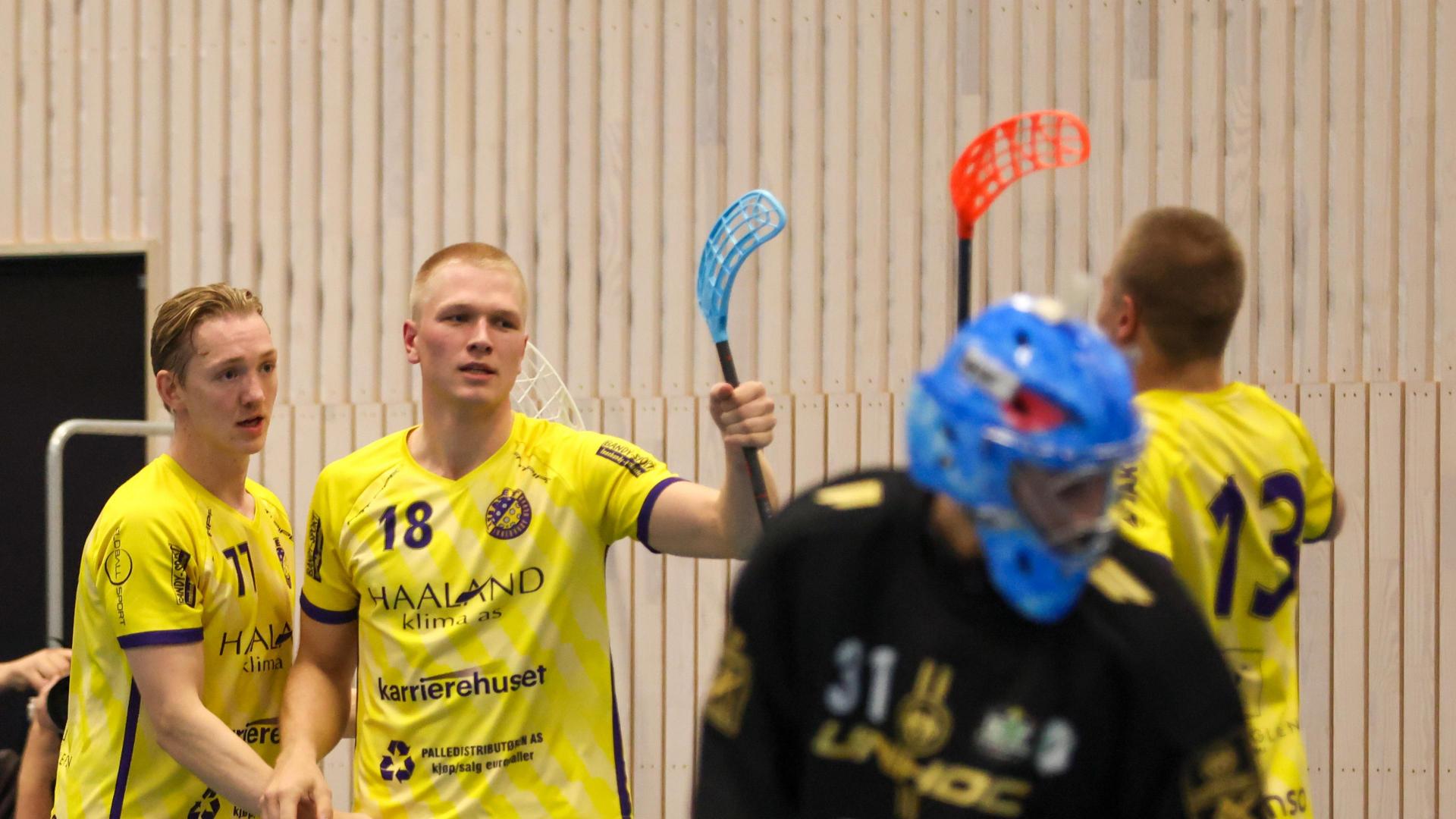Bilder fra Slattumhallen og kampen mellom Gjelleråsen og Tunet i eliteserien for menn 2. oktober 2026.