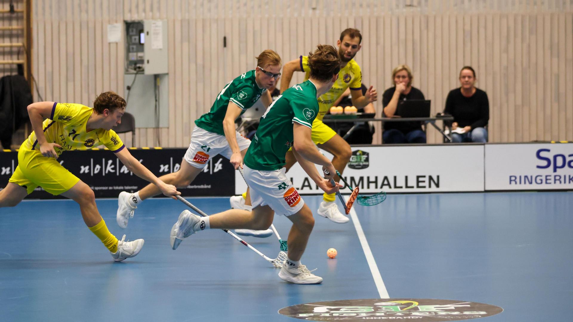 Bilder fra Slattumhallen og kampen mellom Gjelleråsen og Tunet i eliteserien for menn 2. oktober 2026.