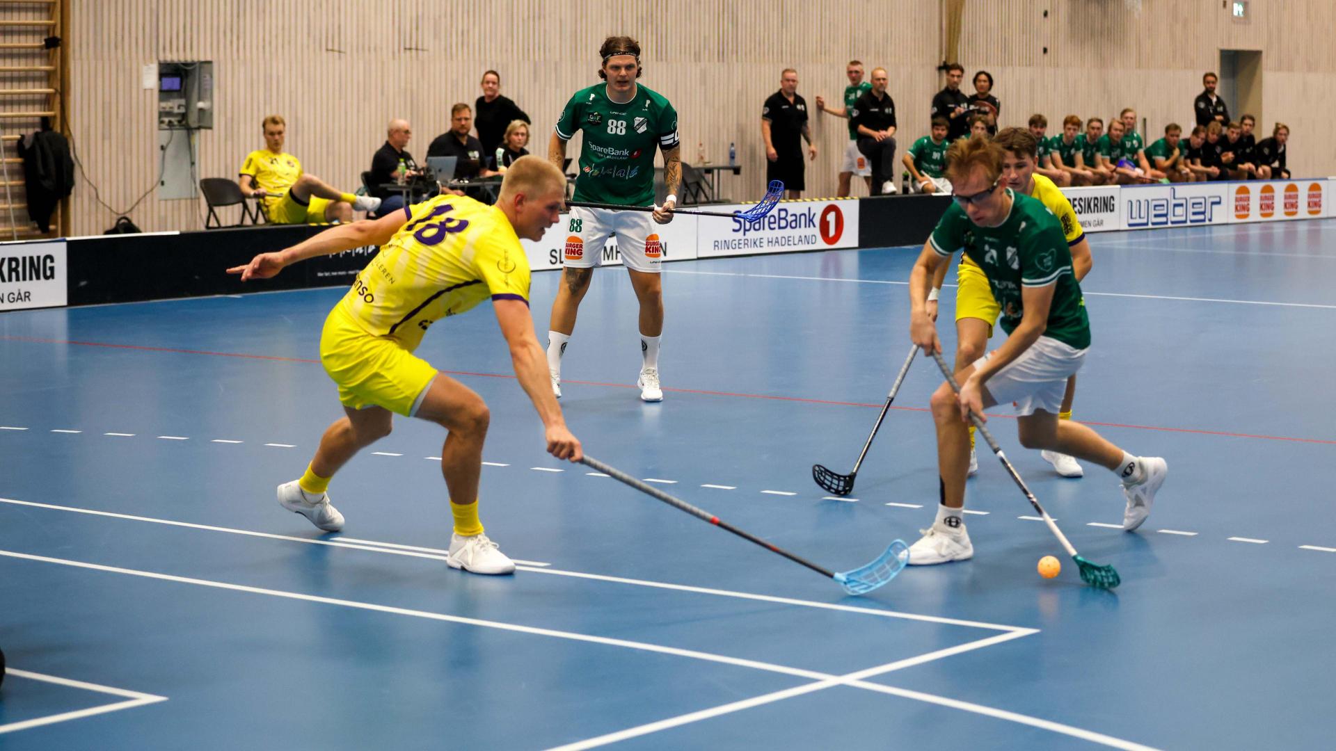 Bilder fra Slattumhallen og kampen mellom Gjelleråsen og Tunet i eliteserien for menn 2. oktober 2026.