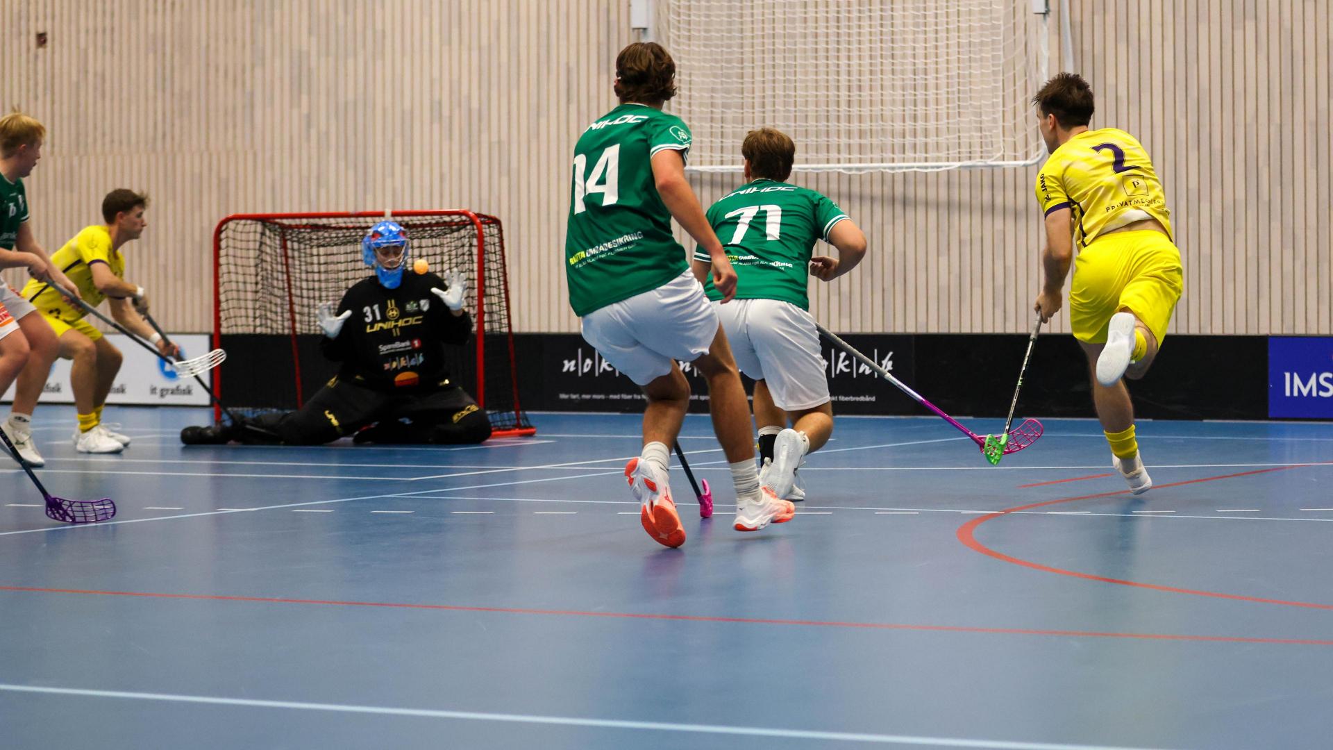 Bilder fra Slattumhallen og kampen mellom Gjelleråsen og Tunet i eliteserien for menn 2. oktober 2026.