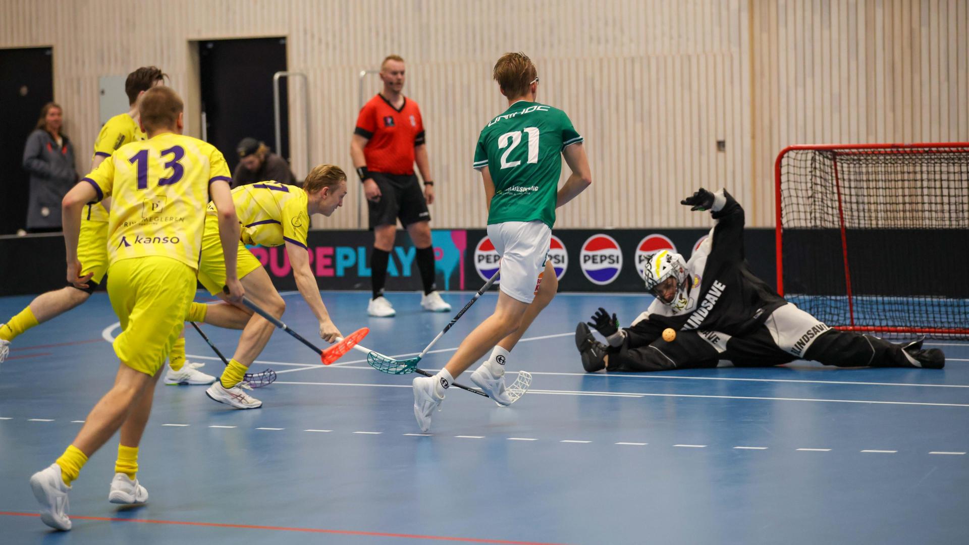 Bilder fra Slattumhallen og kampen mellom Gjelleråsen og Tunet i eliteserien for menn 2. oktober 2026.