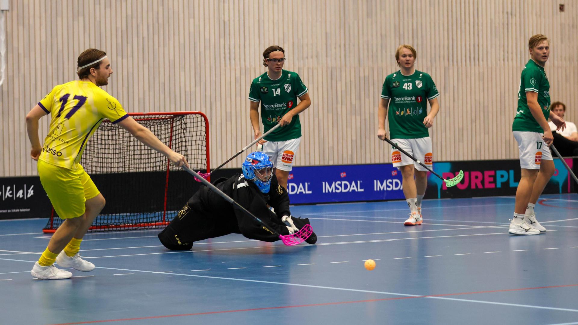 Bilder fra Slattumhallen og kampen mellom Gjelleråsen og Tunet i eliteserien for menn 2. oktober 2026.