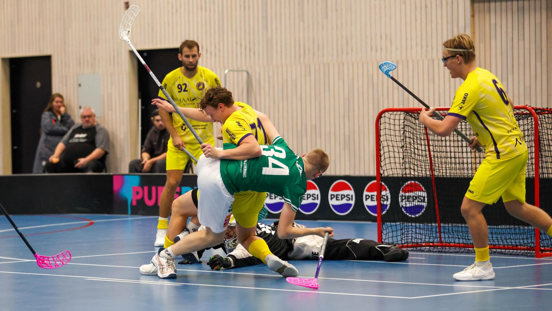 Bilder fra Slattumhallen og kampen mellom Gjelleråsen og Tunet i eliteserien for menn 2. oktober 2026.